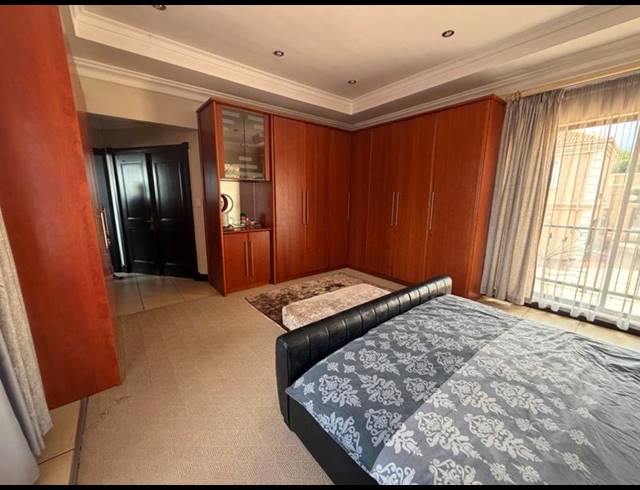 4 BEDROOM COMPLEX FOR SALE IN ERASMIA